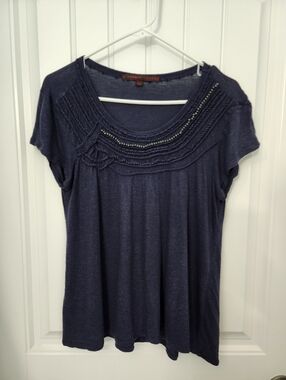 A Common Thread Heather Navy Blue Beaded Scoop-neck Short Sleeve Tee, Size XL